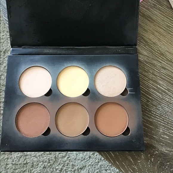 Anastasia Beverly Hills Contour  Kit Light to Med - Picture 3 of 3